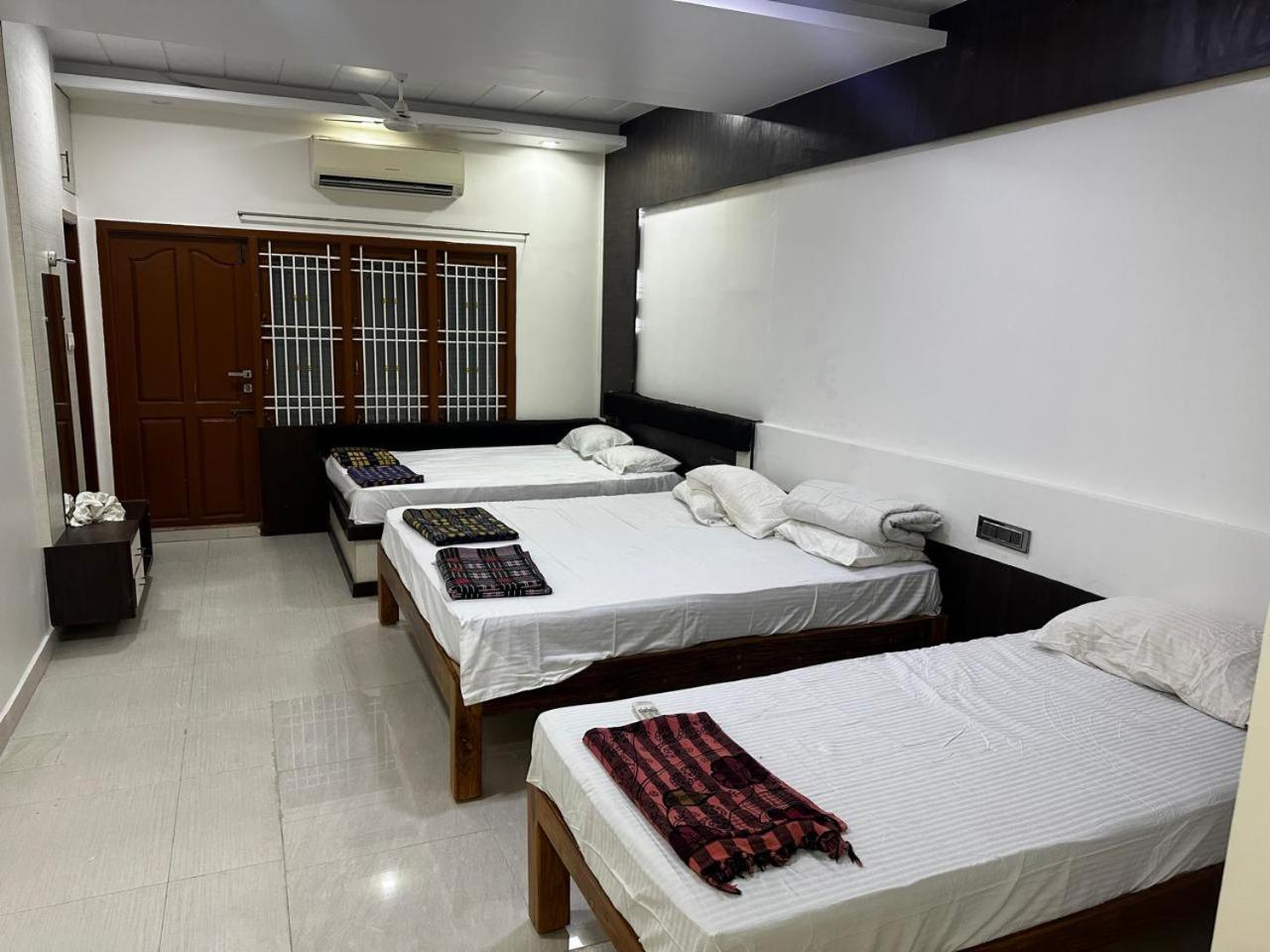 Temple View Home Stay Tiruvannāmalai Exteriér fotografie